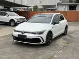 Volkswagen Golf, 2023 модельный год, комплектация R-Line, 1.4T, DCT (роботизированная КПП с двойным сцеплением), передний привод 1