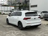 Volkswagen Golf, 2023 модельный год, комплектация R-Line, 1.4T, DCT (роботизированная КПП с двойным сцеплением), передний привод 12
