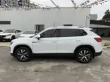 Volkswagen Tayron, 2022 модельный год, комплектация Haohua, 280TSI, 1.4T, DCT (роботизированная КПП с двойным сцеплением), передний привод 10