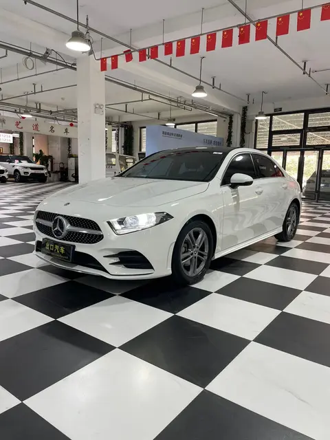 Mercedes-Benz A 180 L, 2022 модельного года (рестайлинг), спортивный седан