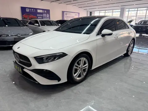 Mercedes-Benz A-Class 180 L, 2023 модельного года, спортивный седан