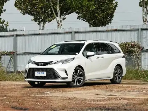 Granvia 2026 2.5L Гибрид Знатный PLUS Передний привод