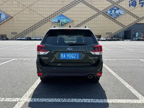Subaru Forester 2022 2.0i AWD Luxury EyeSight 2.0L АКПП Полный привод